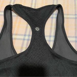 Lululemon tank